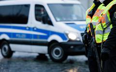 Allemagne : deux policiers abattus, les suspects activement recherchés