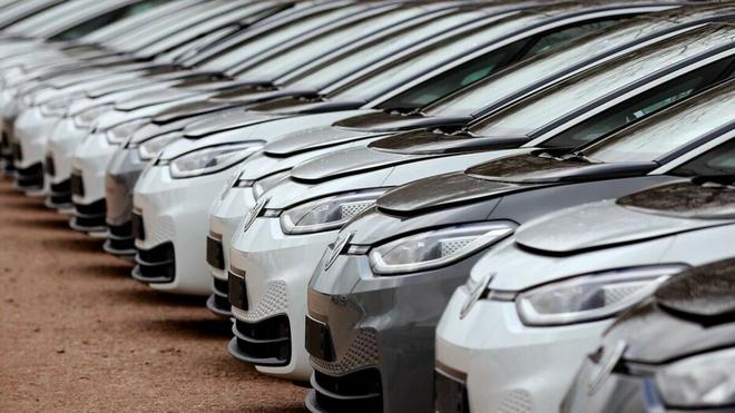 Automobile : les ventes de voitures hybrides ont égalé celles du diesel en Europe en 2021, une première