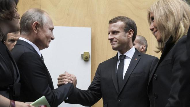 Tensions Russie-Ukraine : Emmanuel Macron se rendra à Moscou lundi et à Kiev mardi