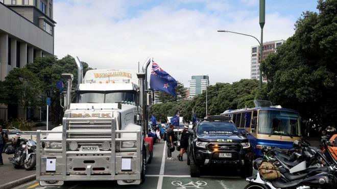 Nouvelle-Zélande : un "convoi de la liberté" devant le Parlement pour protester contre les mesures sanitaires