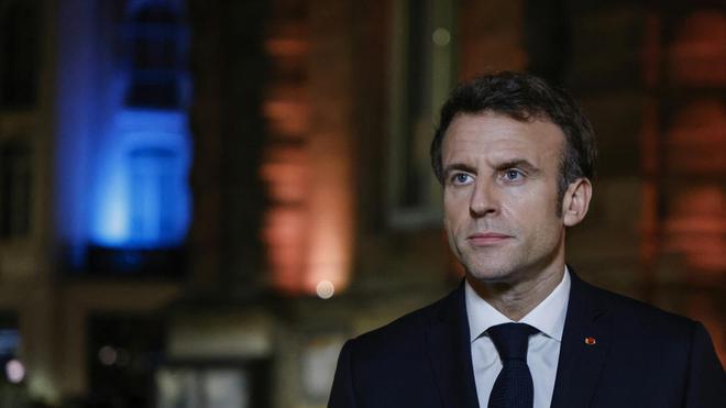 Emmanuel Macron candidat ? "Il va falloir y songer"