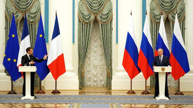 Rencontre Macron-Poutine : le protocole sanitaire imposé en Russie jugé pas "acceptable" par l'Élysée