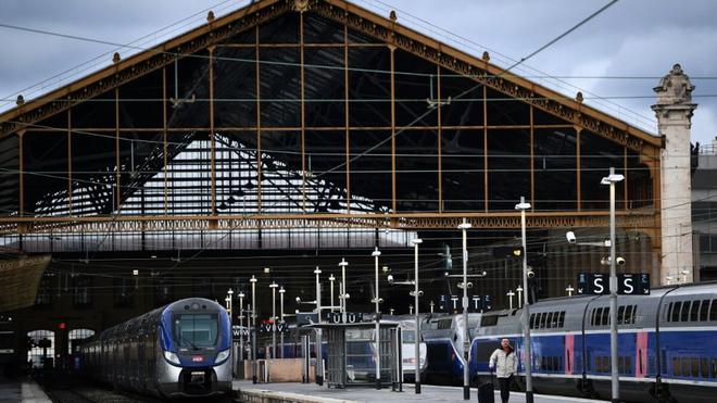 Marseille : les agents du nettoyage en grève à la gare Saint-Charles