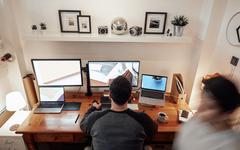 Comment choisir la bonne disposition d'écran pour travailler à domicile ?