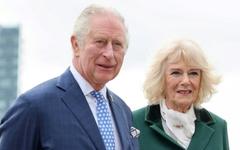 L'épouse du prince Charles, Camilla, à son tour positive au Covid-19