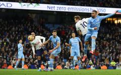 Foot - Angleterre - Manchester City craque face à Tottenham, la Premier League relancée