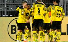 Le Borussia Dortmund corrige Monchengladbach avec un Marco Reuss en feu