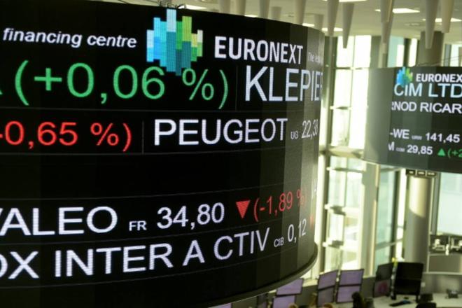 Panique et ventes massives à la Bourse de Paris après une attaque de la Russie contre l'Ukraine