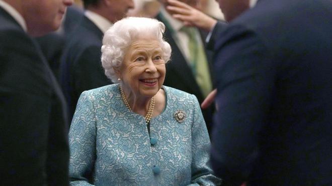 La reine Elizabeth II, atteinte du Covid-19, a bien eu son appel hebdomadaire avec Boris Johnson
