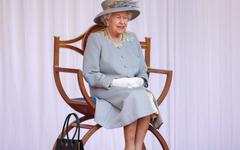 Covid-19 : toujours infectée, la reine Elizabeth II annule des visioconférences prévues ce jeudi