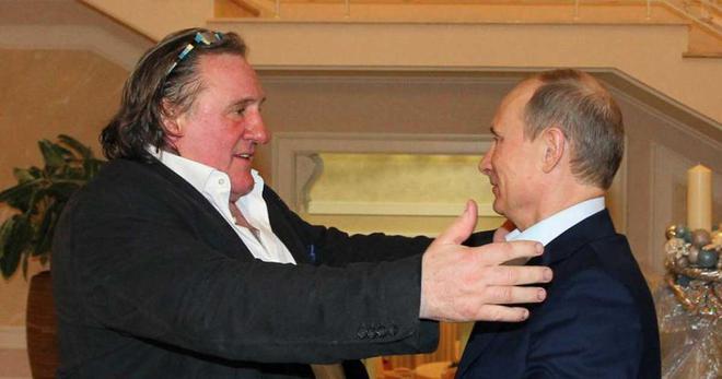 Sanction contre la Russie : Macron oblige Poutine à garder Gérard Depardieu