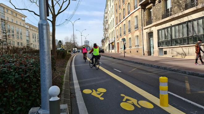 «C’est le plan vélo le plus massif adopté dans les Hauts-de-Seine» : 120 kilomètres de pistes cyclables en plus d’ici à 2028