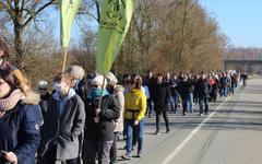 EN IMAGES. Dans l’Eure, près de 1 000 marcheurs pour dire non au contournement est de Rouen