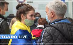 «Tout est détruit à Kiev»: un centre d'accueil pour les premiers réfugiés ukrainiens ouvre à l'aéroport de Beauvais