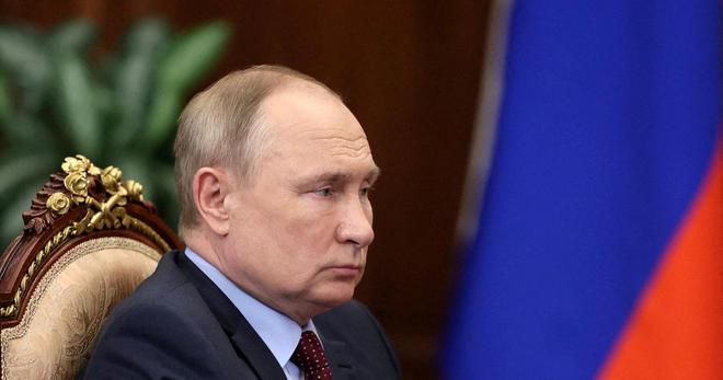 Guerre en Ukraine : l'UE dénonce les «crimes de guerre» commis par la Russie de Poutine