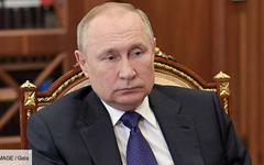 Vladimir Poutine : qui est Vera Putina, cette femme qui prétend être la mère du président russe ?
