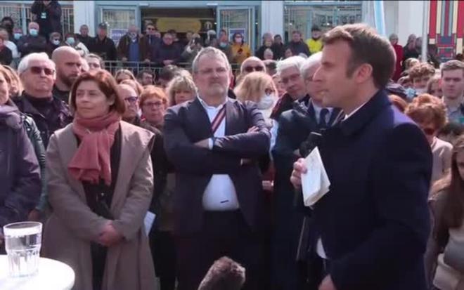 Présidentielle: Emmanuel Macron présente son projet pour l'environnement