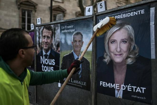 Présidentielle: Macron et Le Pen stables, Mélenchon monte, selon un sondage