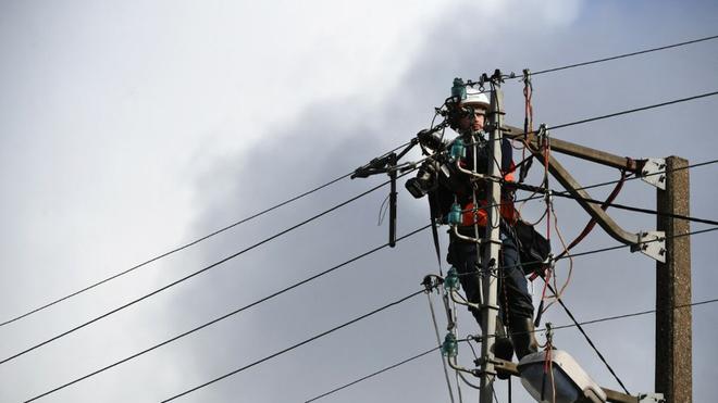 Tempête Diego : 50 000 foyers privés d’électricité, principalement en Nouvelle-Aquitaine