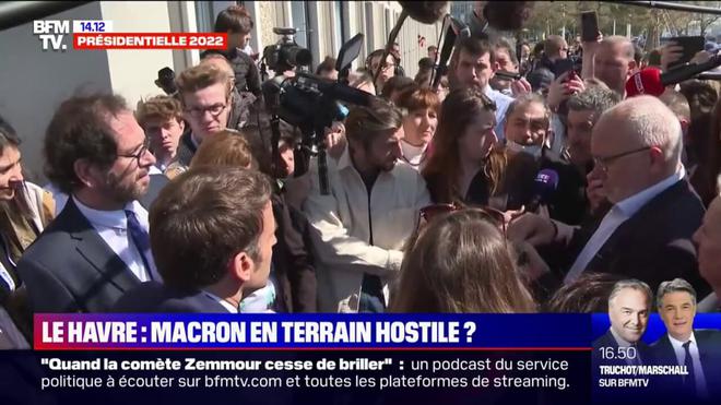 "J'enseigne tous les jours la République et je n'ai aucune raison de voter pour vous, c'est un gros problème": Au Havre, Emmanuel Macron interpellé par un professeur d'histoire