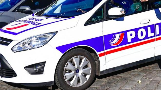 Val-de-Marne : les policiers pensaient être tombés sur deux morts, l'un d'eux se réveille