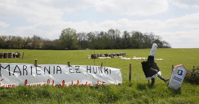 Pays Basque : la bataille d’habitants contre Bouygues pour sauver 3,7ha de terres agricoles