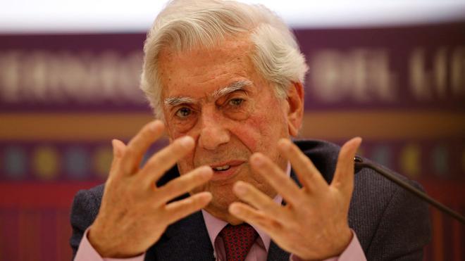 Le prix Nobel de littérature Mario Vargas Llosa rétabli du Covid-19