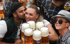 Covid-19 : la Fête de la Bière de retour à Munich après deux ans d’absence