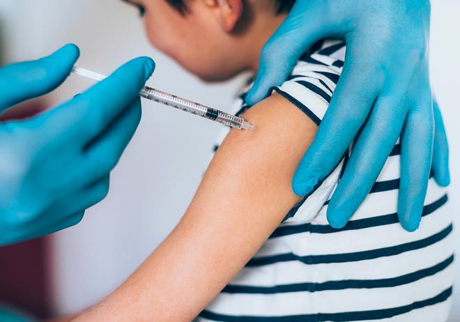 Covid-19 : Moderna demande l'autorisation de son vaccin pour les moins de 6 ans aux États-Unis