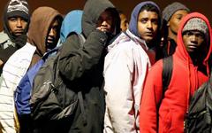 En 2021 en Belgique, sur 2.515 migrants mineurs non-accompagnés testés 69% étaient en réalité majeurs