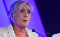 "Un choix terrifiant" : Marine Le Pen fustige la nomination de Pap Ndiaye ministre de l'Education nationale