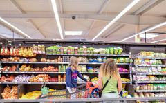 Inflation : le surcoût moyen estimé à 90 euros par mois pour les ménages français