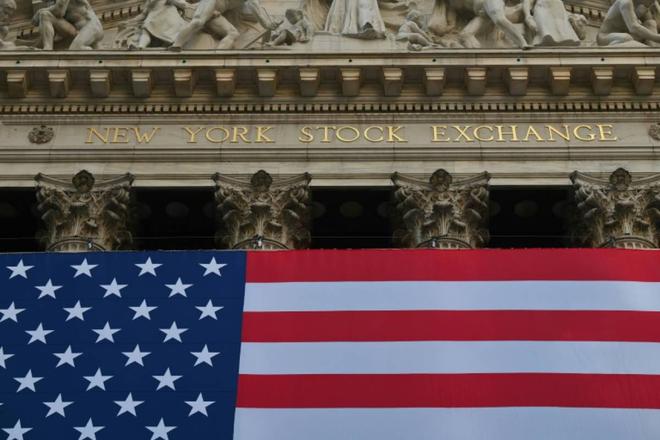 Wall Street souffle au lendemain d'un palier historique pour le Dow Jones