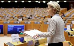 Budget de l'UE: Von der Leyen invite Varsovie et Budapest à saisir la justice