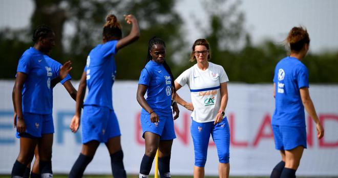 Euro féminin : les Bleues au grand complet à l'entraînement à deux jours de France-Belgique