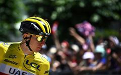 Tour de France: l'étau du Covid-19 se resserre autour de Pogacar
