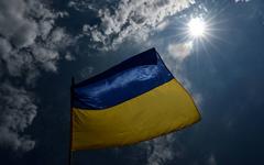 Guerre avec la Russie : l'Ukraine dévalue sa monnaie de 25%