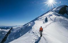 Crevasses et éboulements : la canicule rend l'ascension du mont Blanc plus dangereuse que jamais