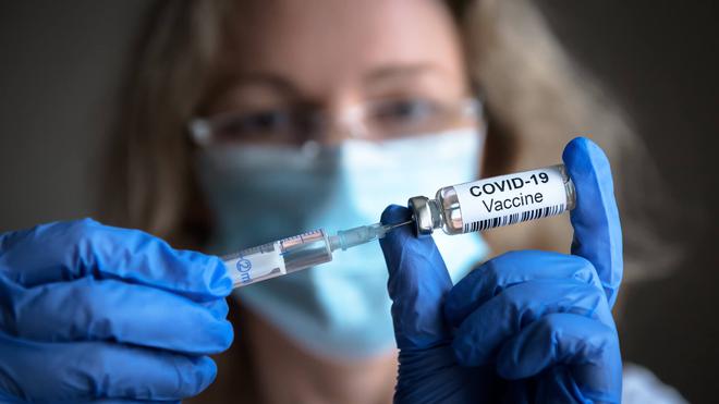 Maladies veineuses, thromboses : quels risques liés aux vaccins anti-Covid-19 ?