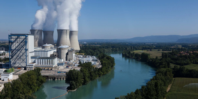 En raison des fortes chaleurs, cinq centrales nucléaires vont bénéficier de dérogations environnementales sur les limites de rejets thermiques