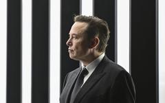 Elon Musk accuse Twitter de «fraude»