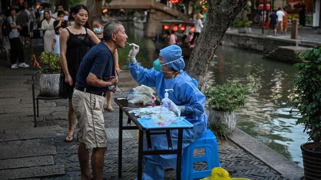 Chine : un site suspendu après avoir douté d’un traitement traditionnel anti-Covid