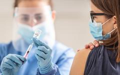 Valneva plombé par ses faibles ventes de vaccins contre le Covid-19