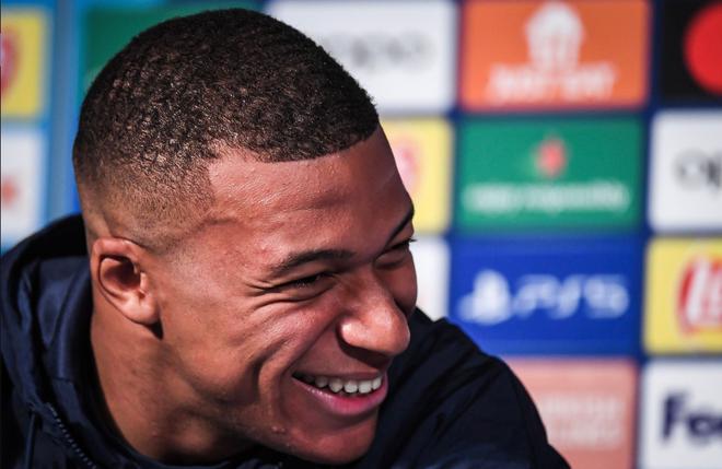 Foot : Galtier et Mbappé épinglés pour les déplacements en jet privé du PSG