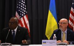 Autour des États-Unis, l’Occident promet de fournir des armes à Kiev «sur le long terme»