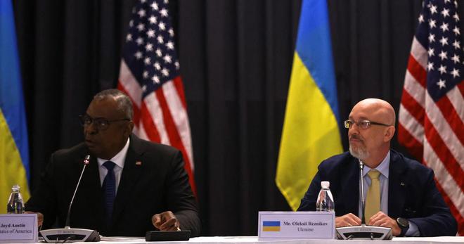 Autour des États-Unis, l’Occident promet de fournir des armes à Kiev «sur le long terme»