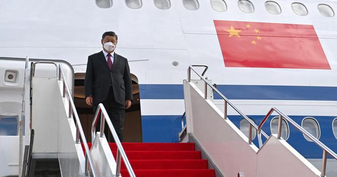 En Ouzbékistan, Xi Jinping serre les rangs avec son «vieil ami» Poutine