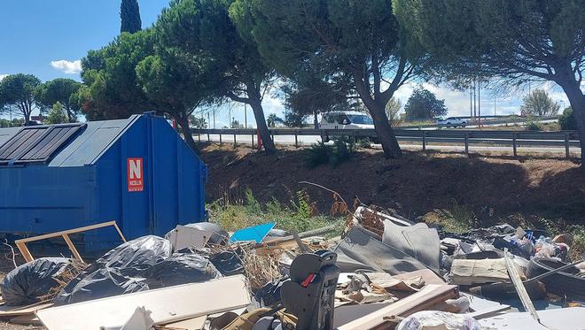 Vie des quartiers à Narbonne : dépôts sauvages d'ordures en ville, "plus on communique, moins on a de résultats"