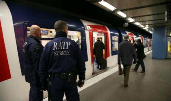 En 2021, 58 % des vols et violences dans les transports d’Île-de-France sont le fait d’étrangers extra-européens, alors qu’ils représentent 4,8 % de la population française