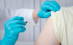 Nouveaux vaccins Covid :  la campagne de rappel démarrera le 3 octobre